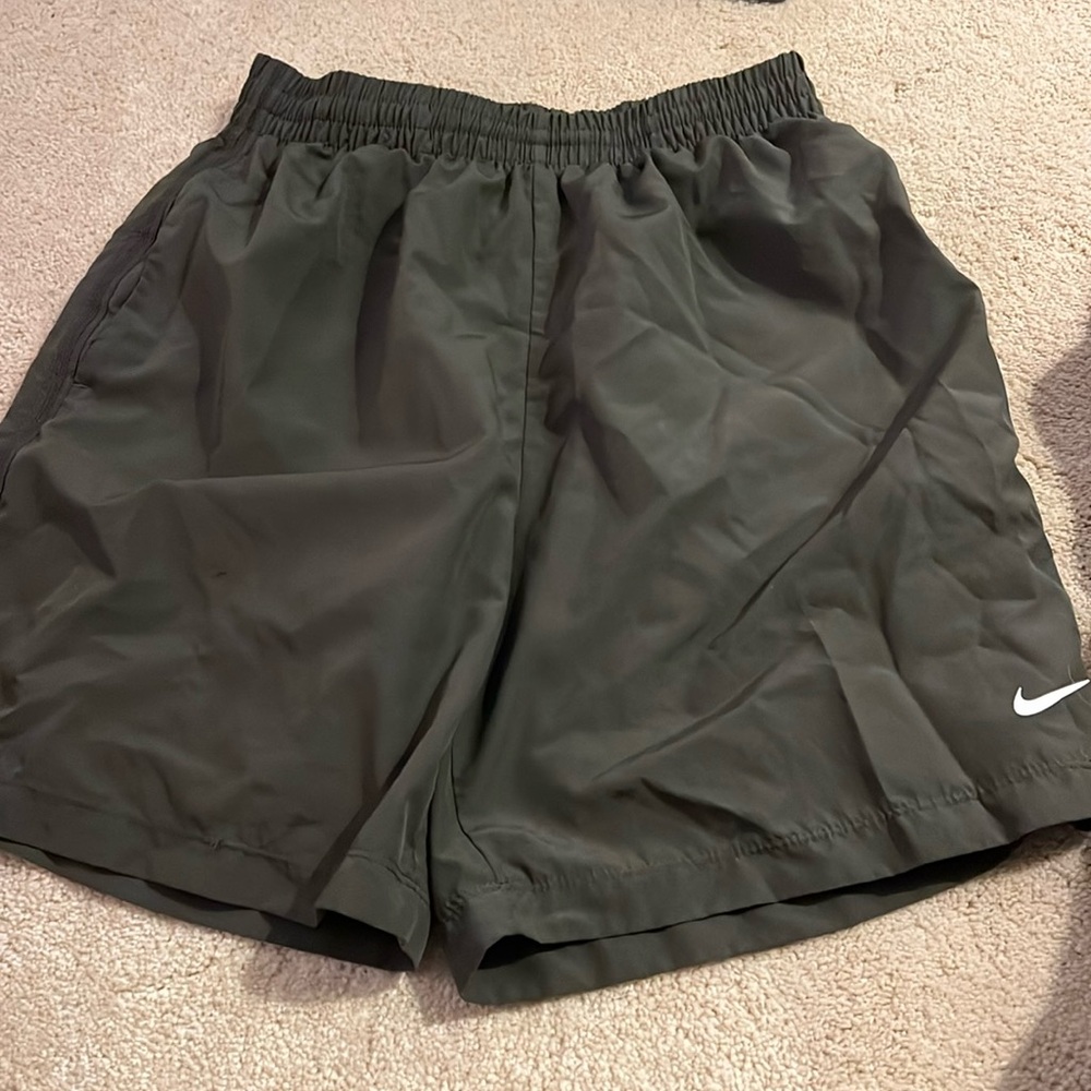 boys nike shorts
